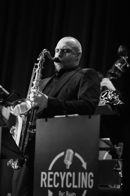 images/galleria/gallery-l010.jpeg#joomlaImage://local-images/galleria/gallery-l010.jpeg?width=1600&height=2400